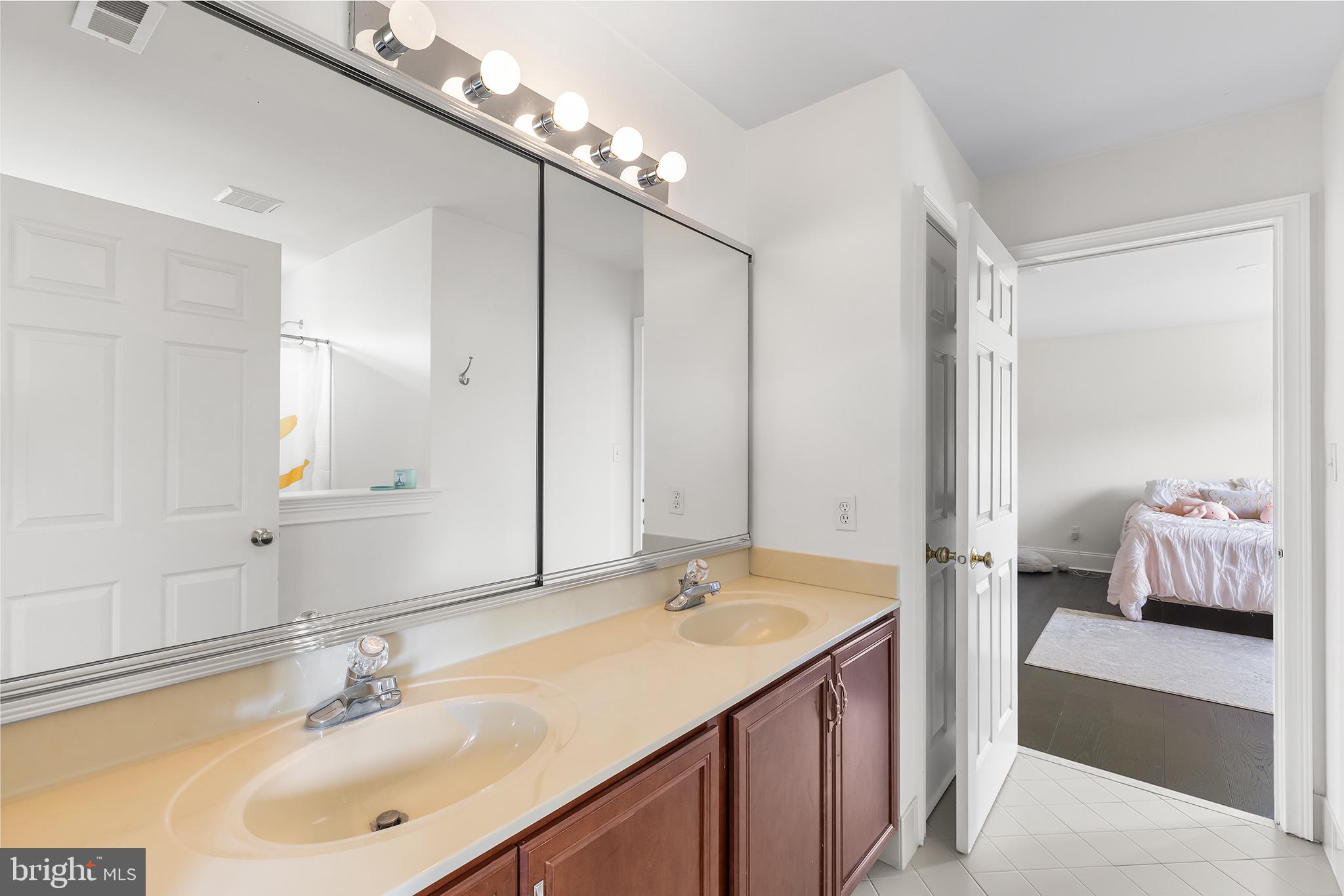 RESERVE AT GRNT VL - Residential