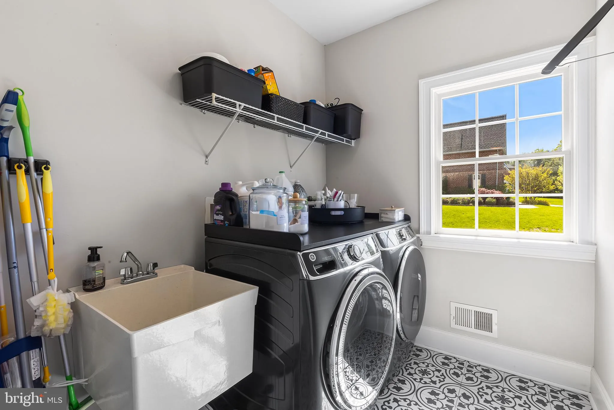 Garnet Valley, Pennsylvania 19060, United States, 5 Bedrooms Bedrooms, ,5 BathroomsBathrooms,Residential,Pending,120286