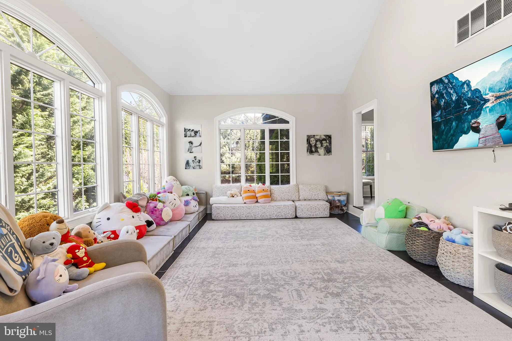 Garnet Valley, Pennsylvania 19060, United States, 5 Bedrooms Bedrooms, ,5 BathroomsBathrooms,Residential,Pending,120286