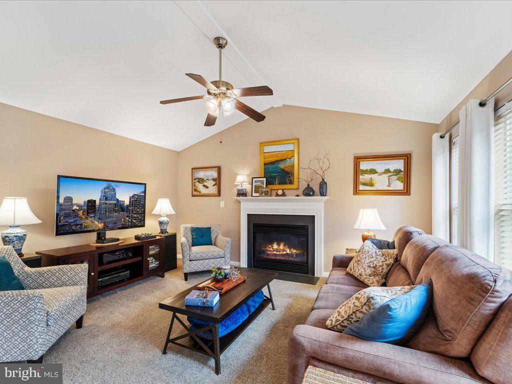 MAYFAIR - Residential