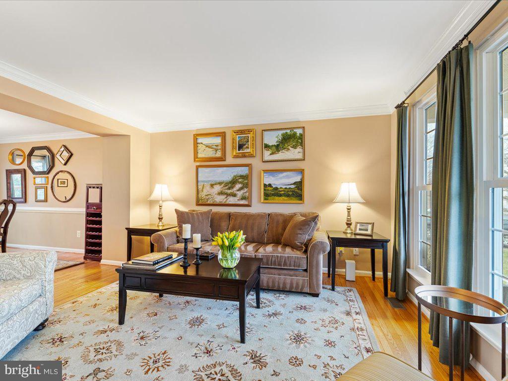 MAYFAIR - Residential