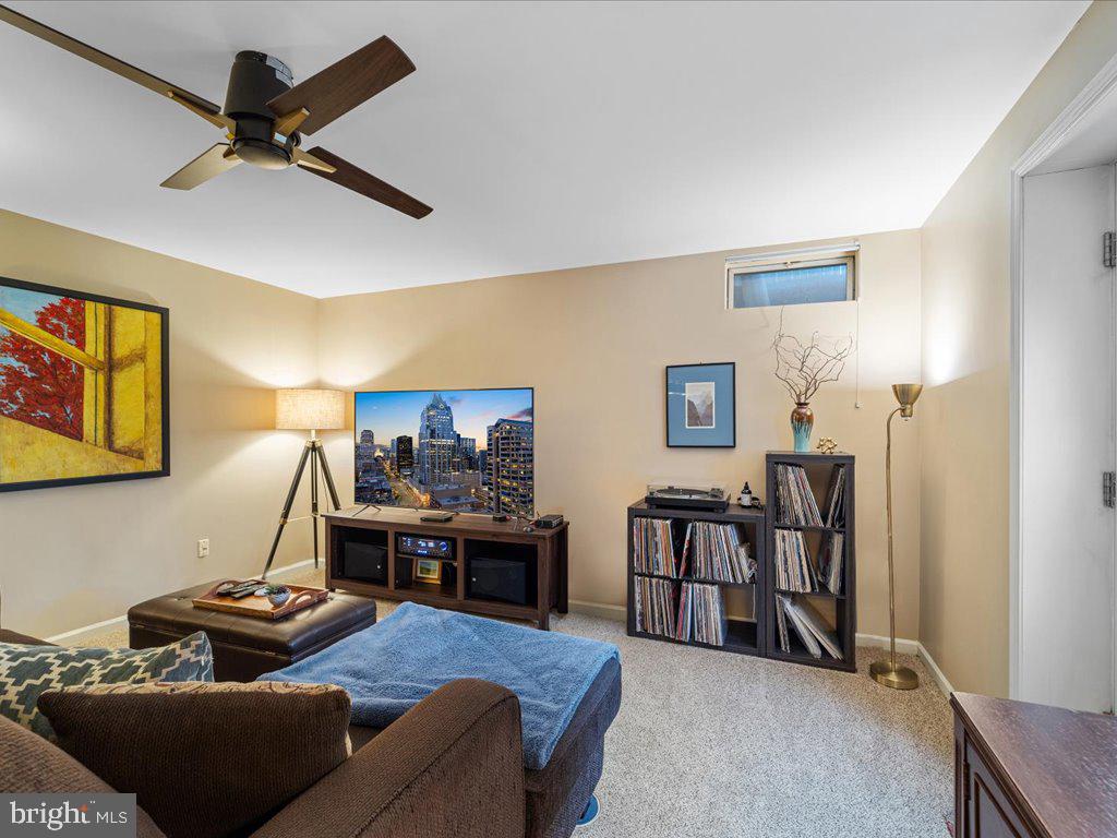 MAYFAIR - Residential