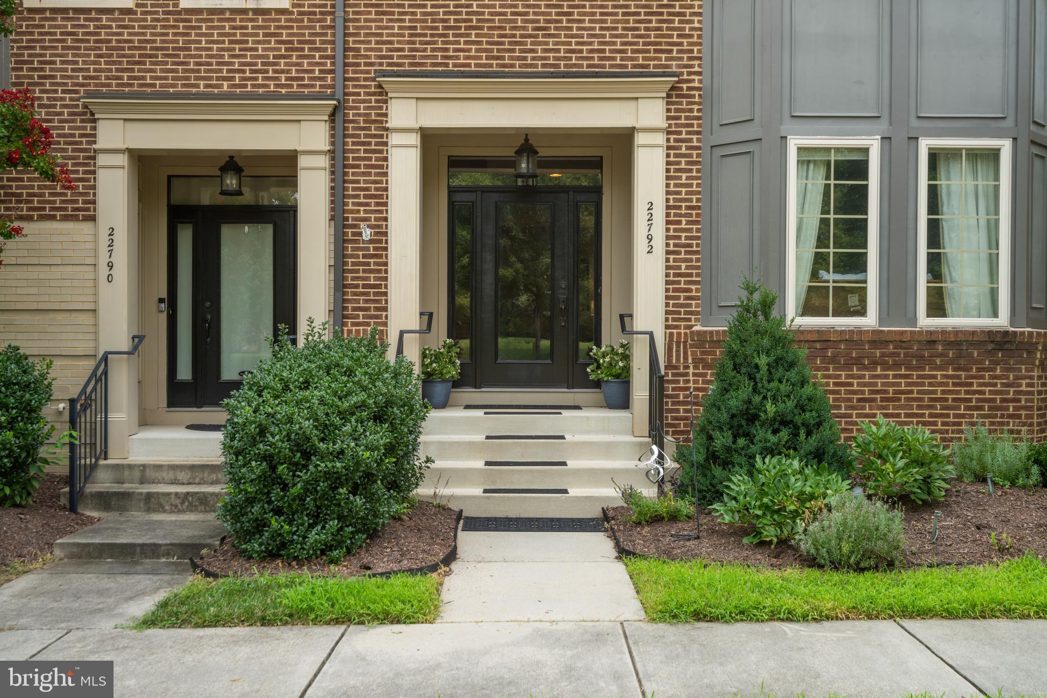 22792 SAGAMORE SQUARE