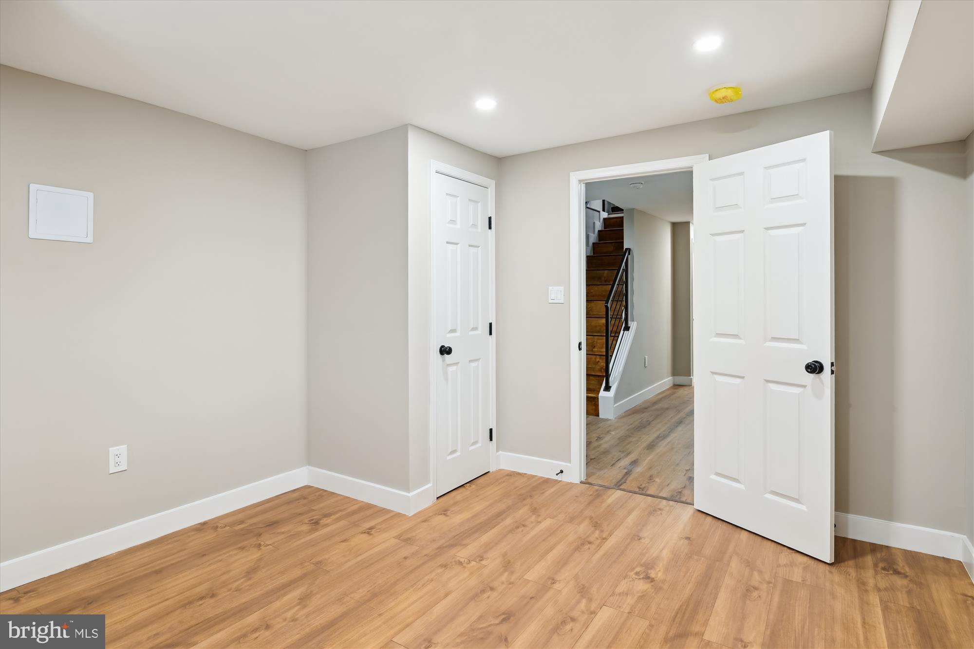 MONDAWMIN - Residential Lease