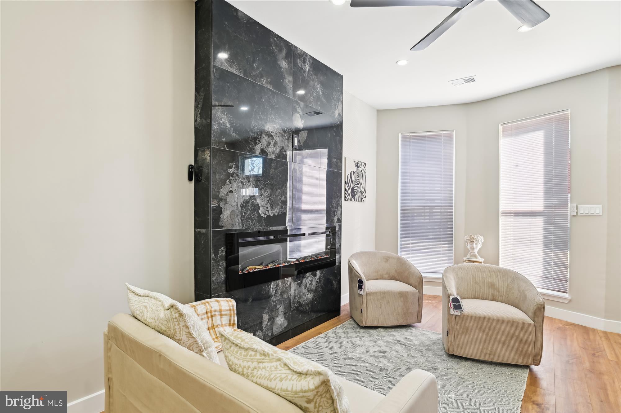 MONDAWMIN - Residential Lease