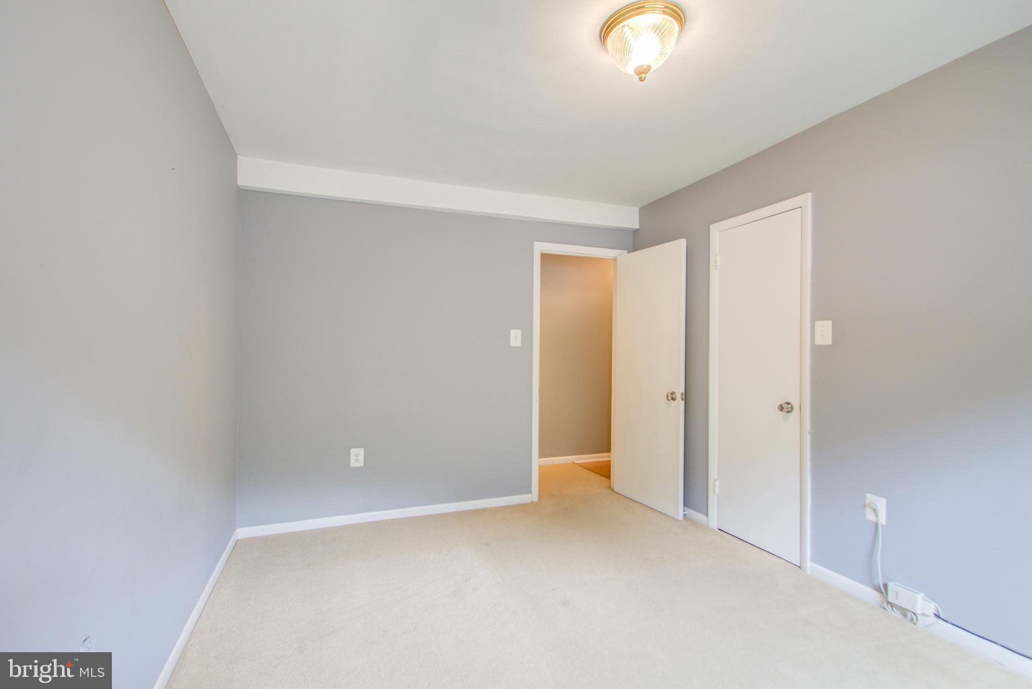 PARKSIDE CONDOMINIUMS - Residential Lease