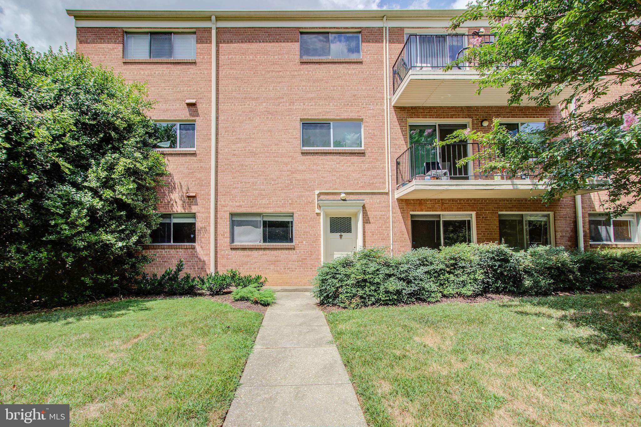 PARKSIDE CONDOMINIUMS - Residential Lease