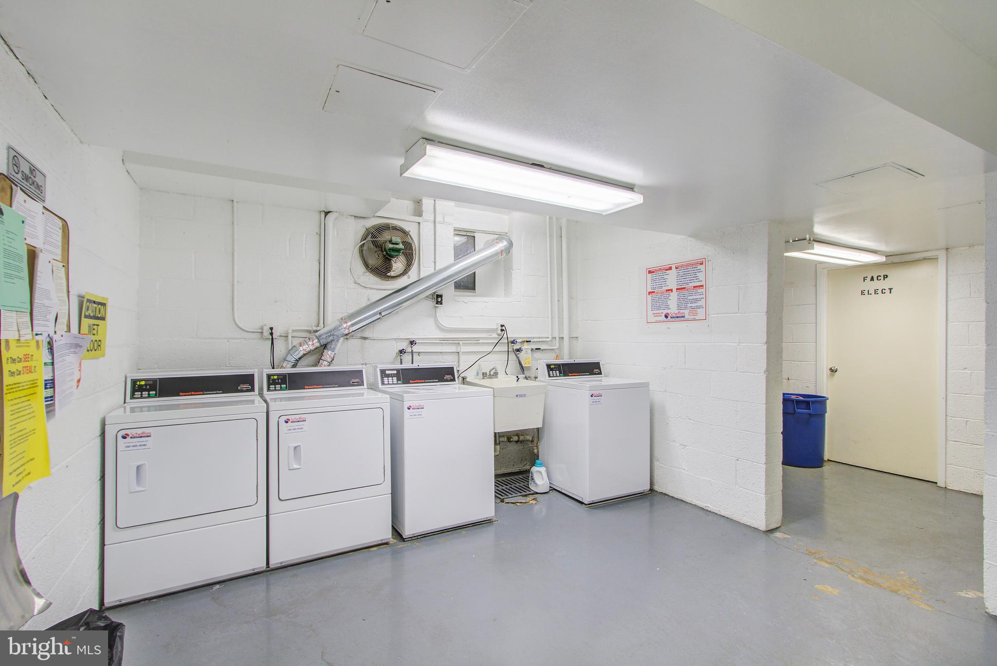 PARKSIDE CONDOMINIUMS - Residential Lease