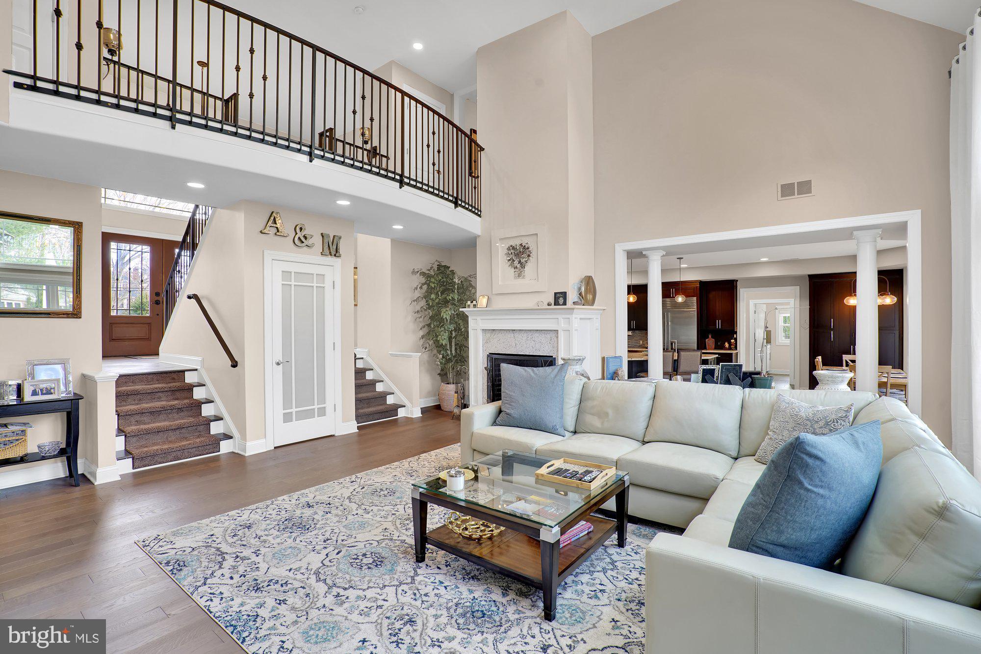 MAKEFIELD MANOR - Residential