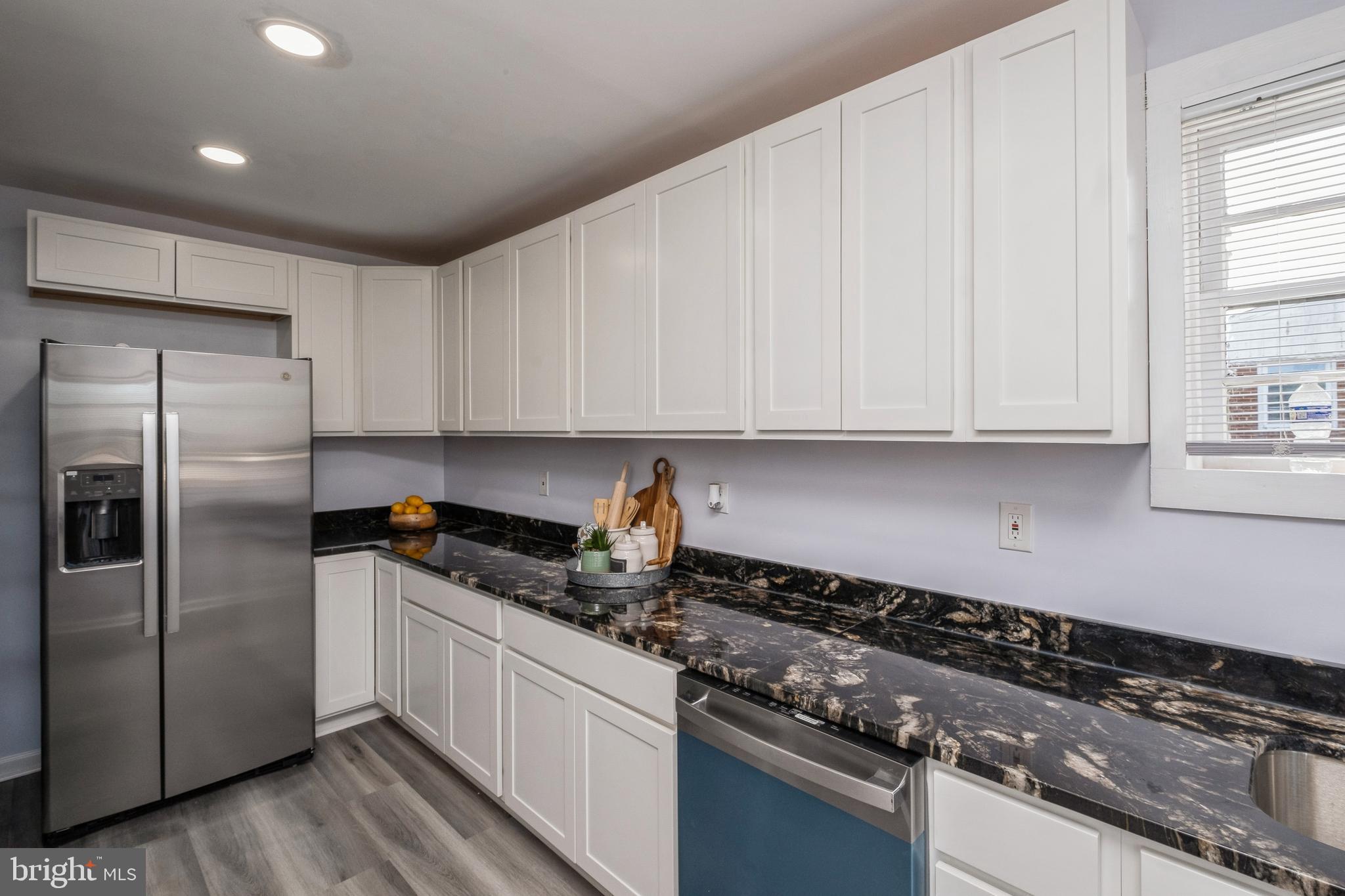 SOUTHLAWN - Residential