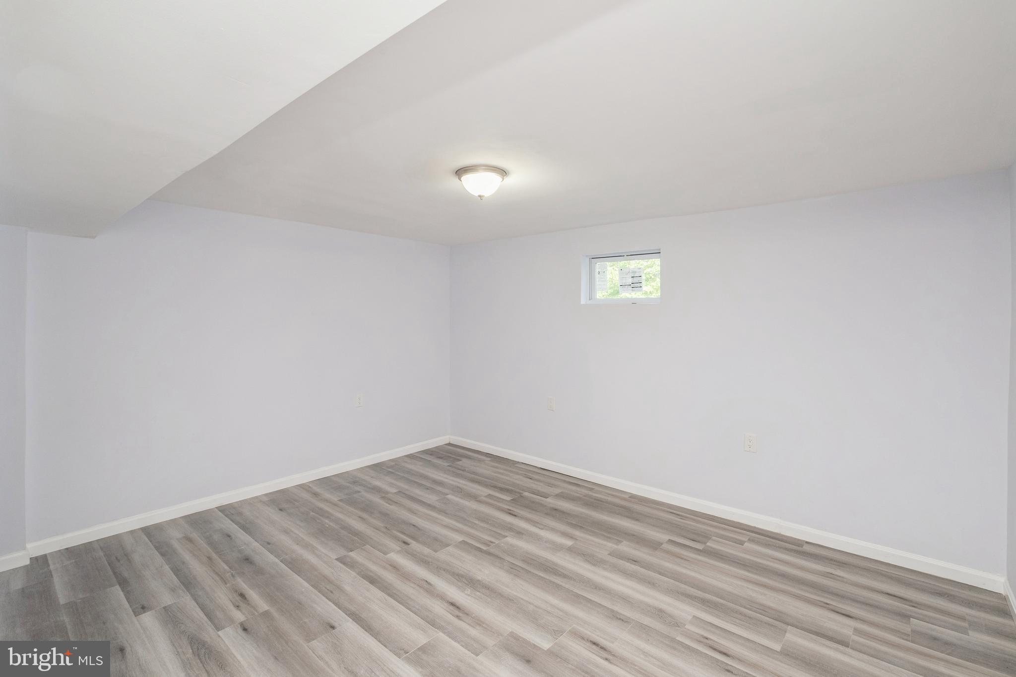 SOUTHLAWN - Residential