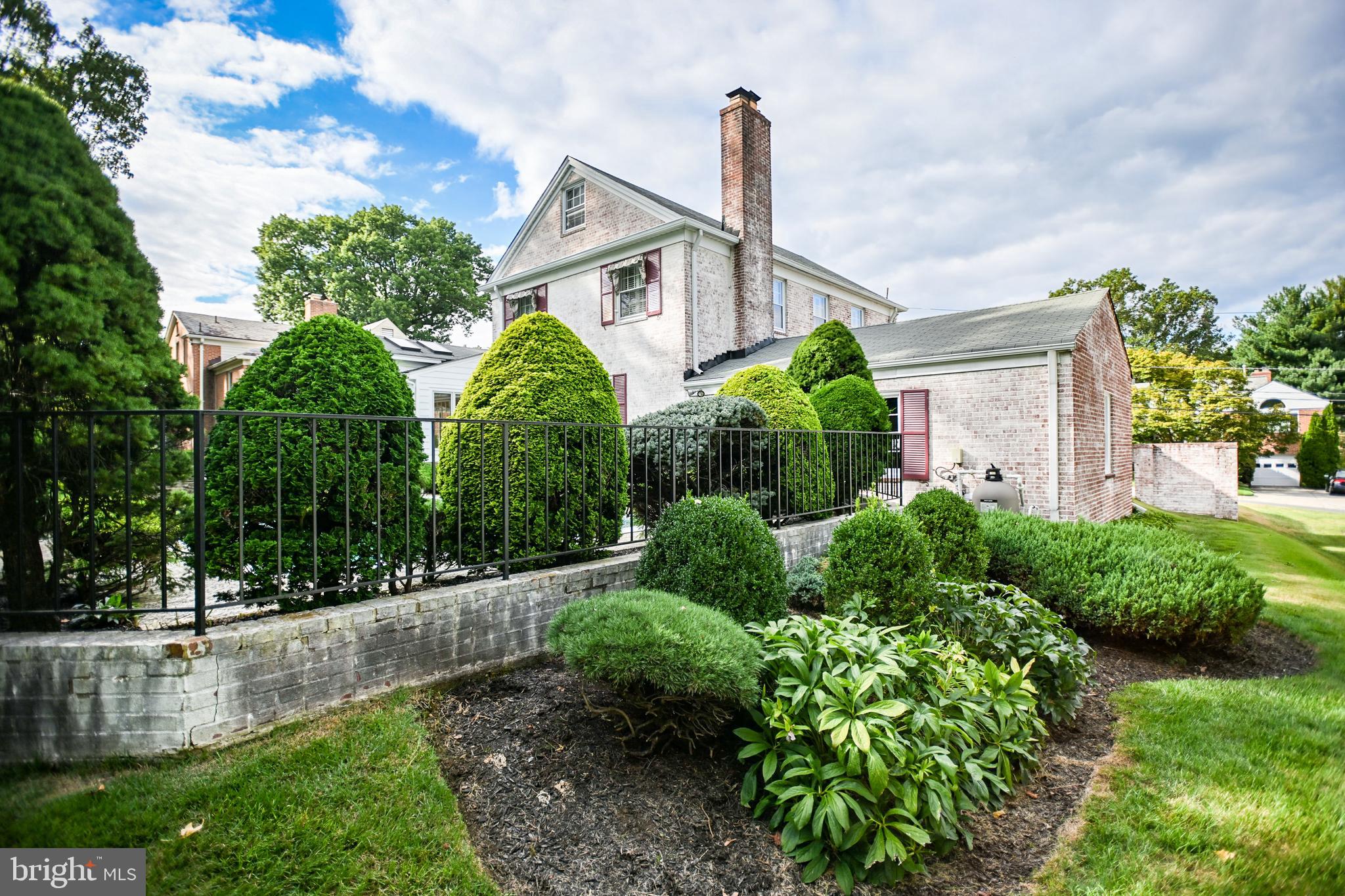 CHEVY CHASE - Residential