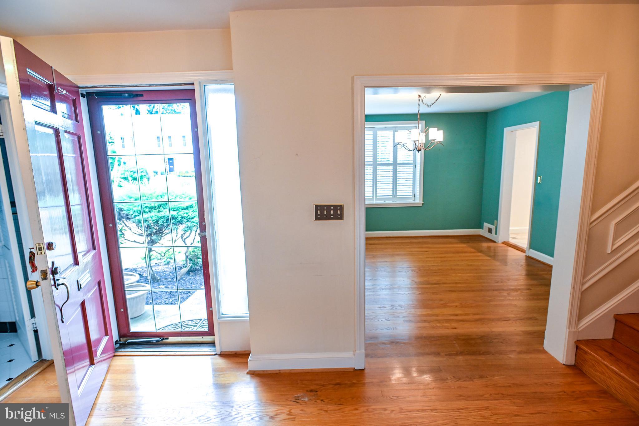 CHEVY CHASE - Residential