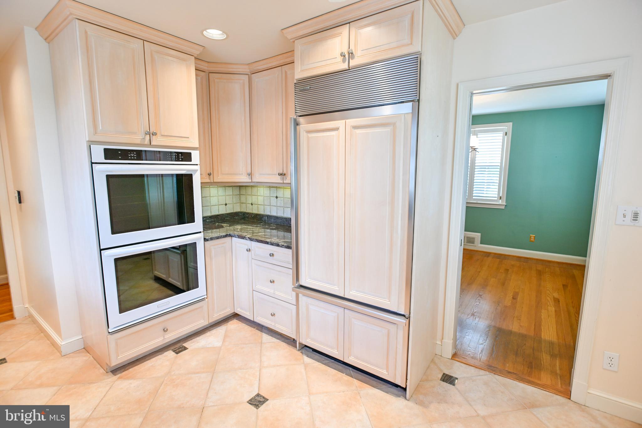 CHEVY CHASE - Residential