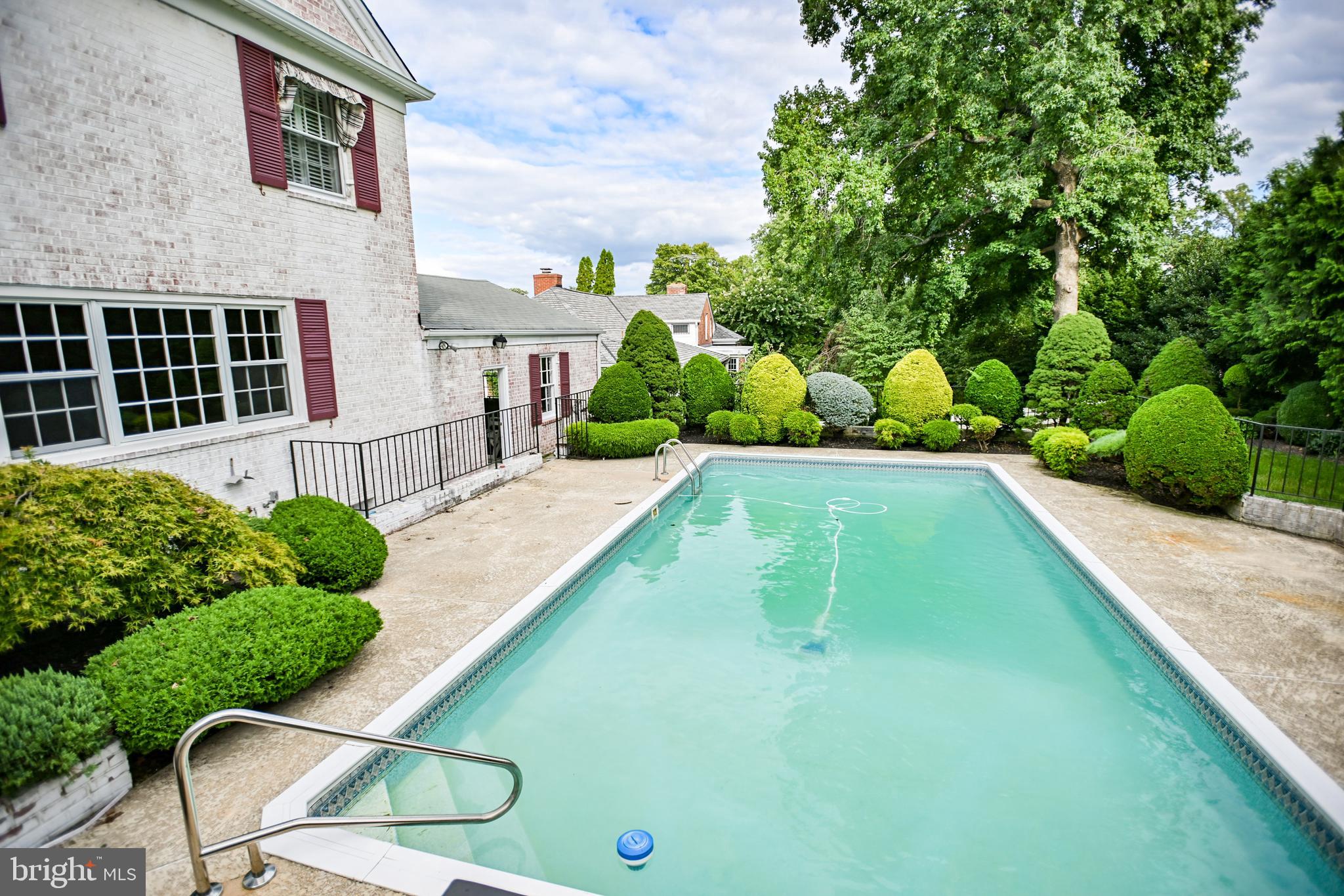 CHEVY CHASE - Residential