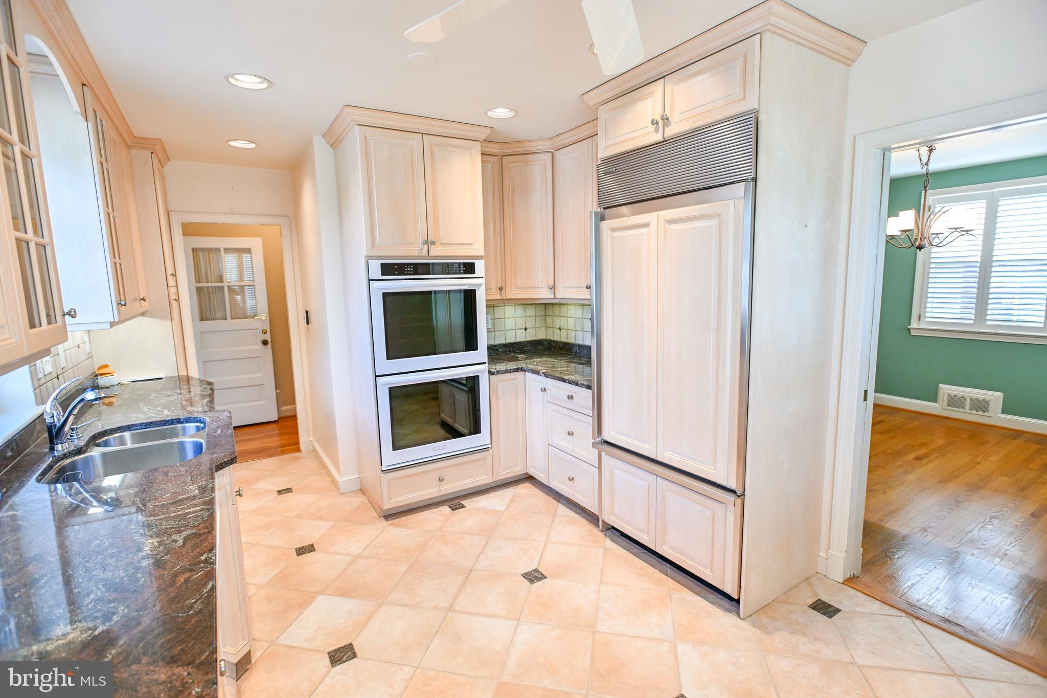 CHEVY CHASE - Residential