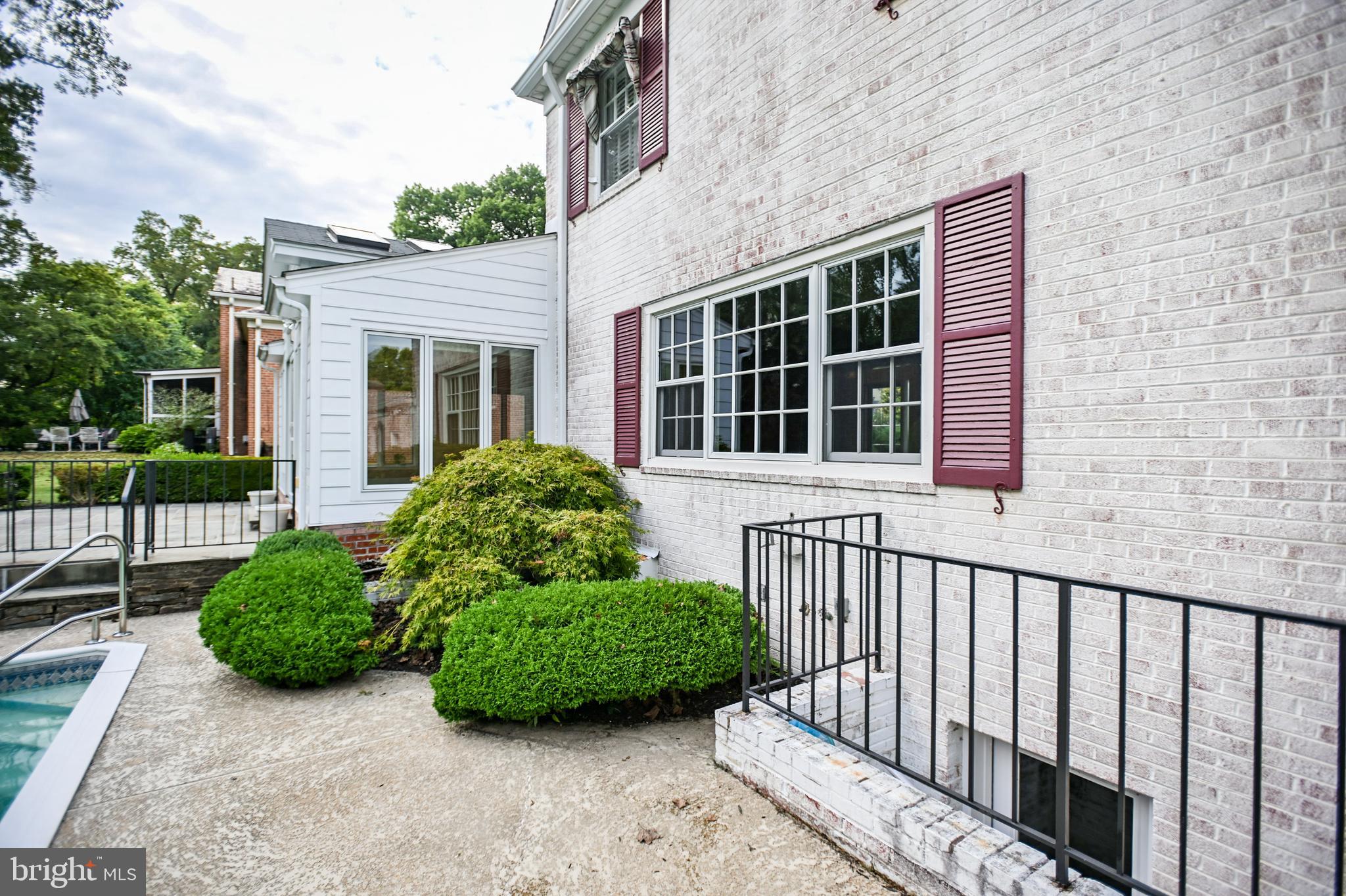 CHEVY CHASE - Residential