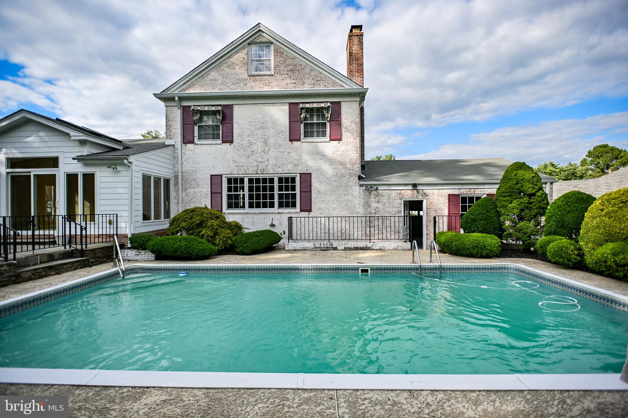 CHEVY CHASE - Residential