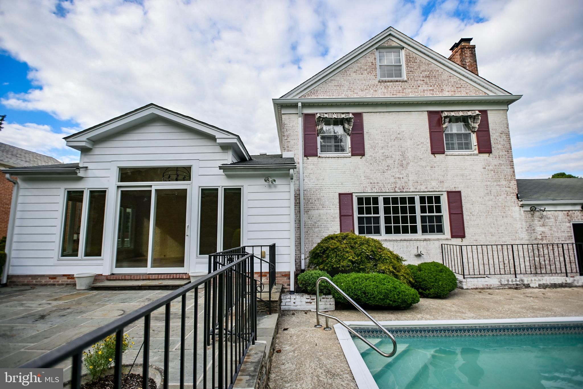 CHEVY CHASE - Residential