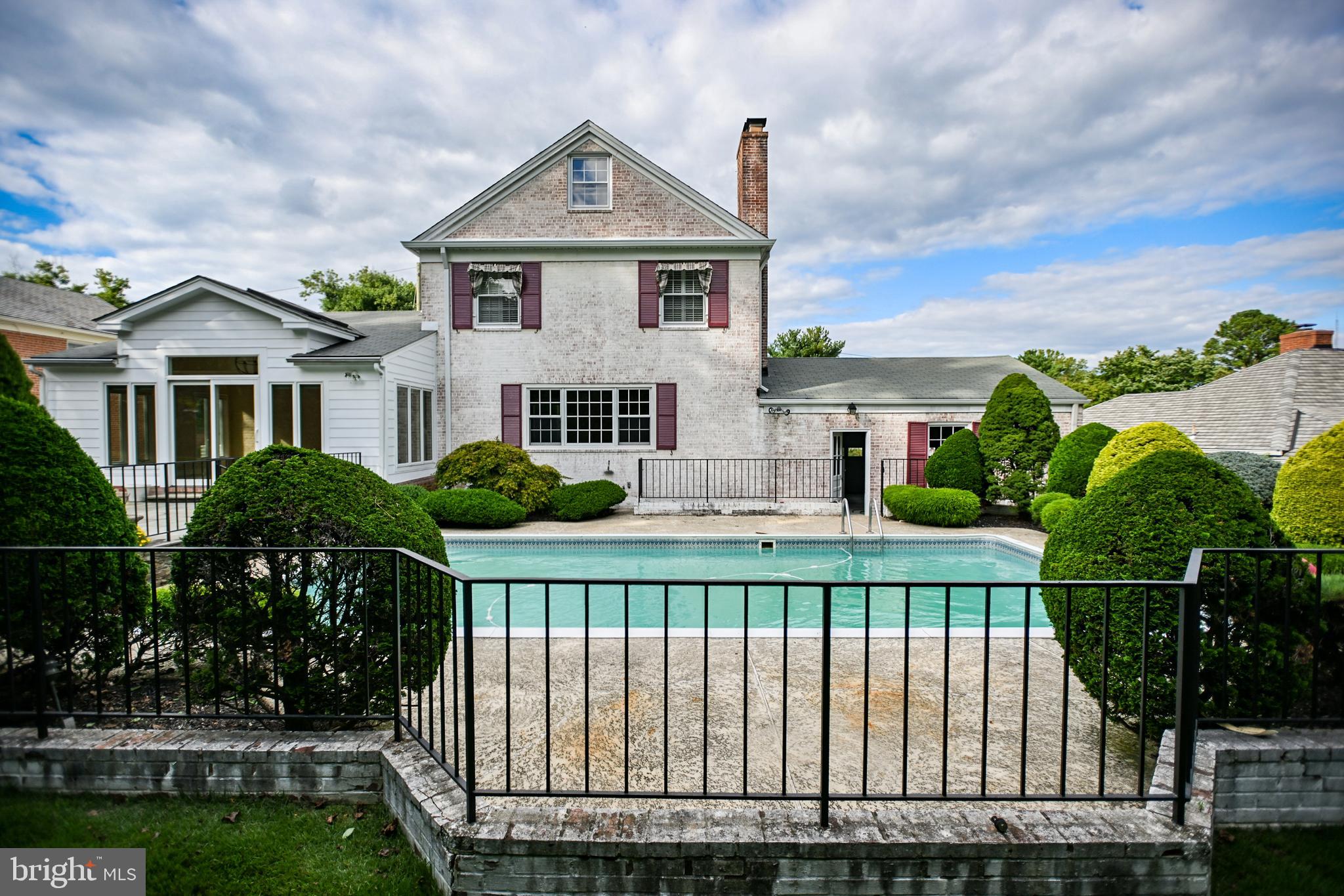 CHEVY CHASE - Residential