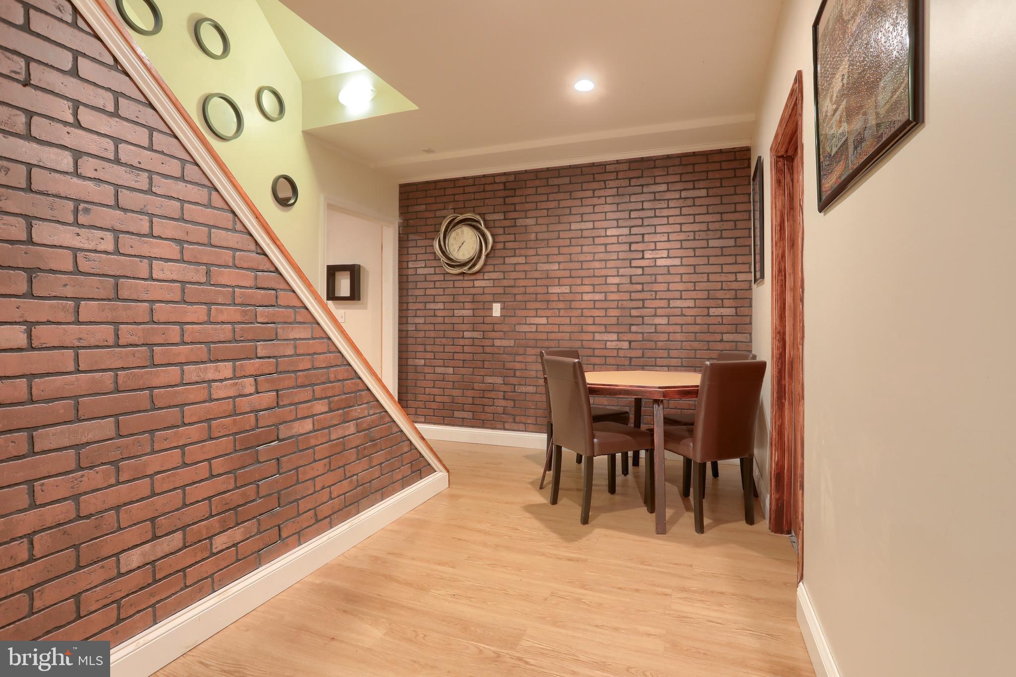 WINDMERE - Residential