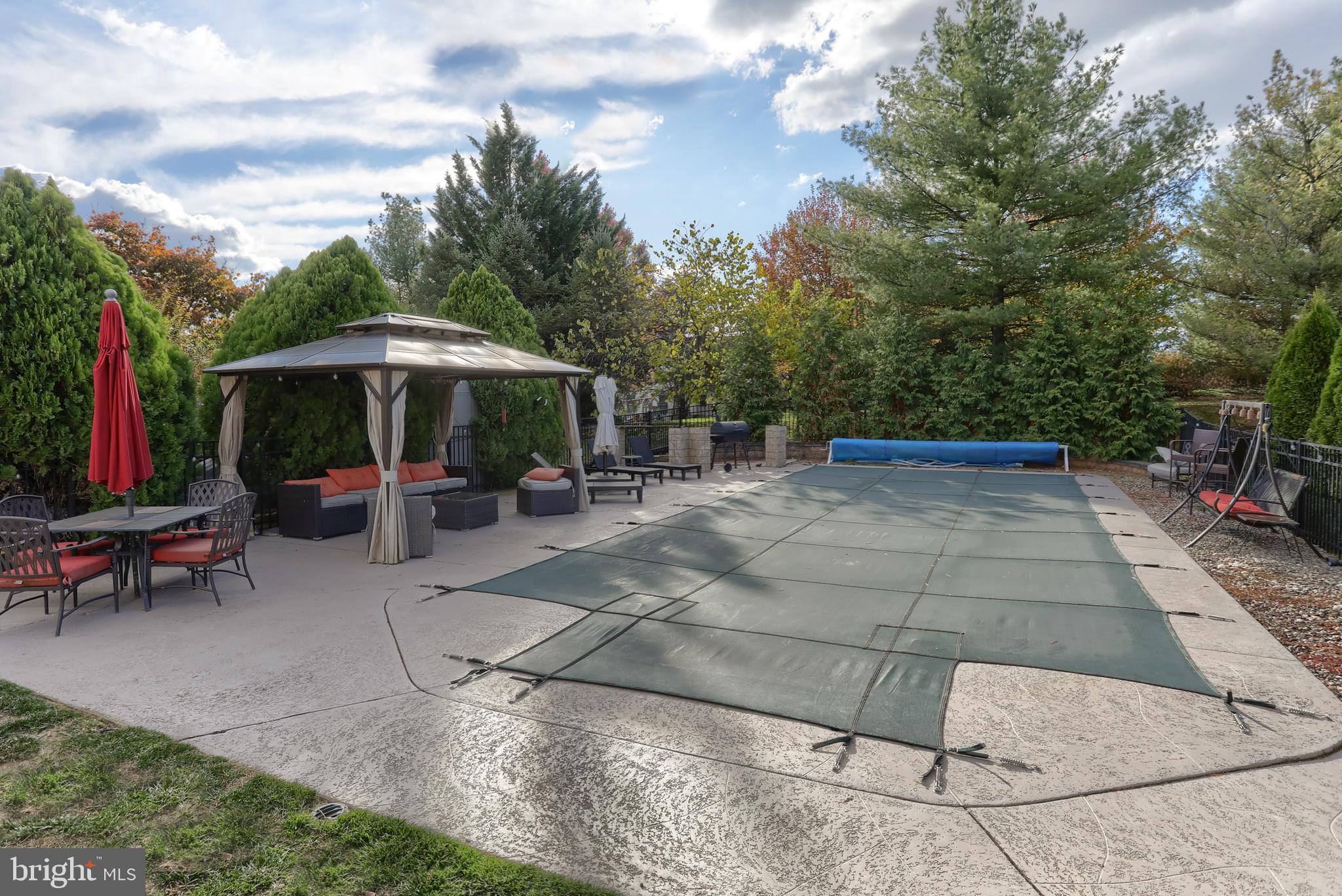 WINDMERE - Residential