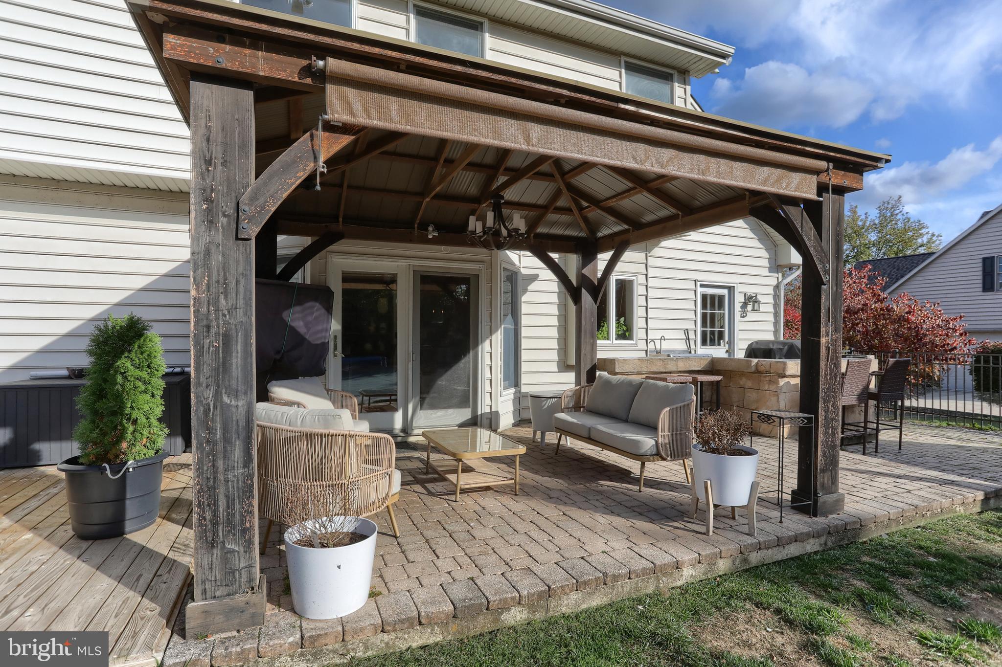 WINDMERE - Residential