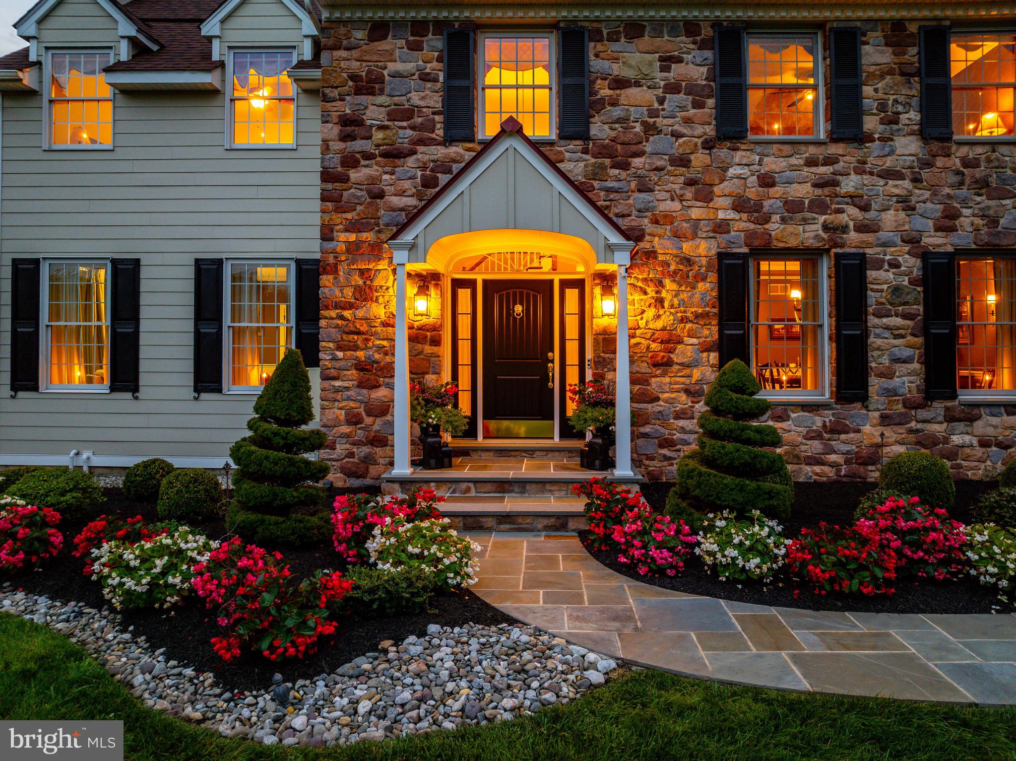 PINEVILLE - Residential