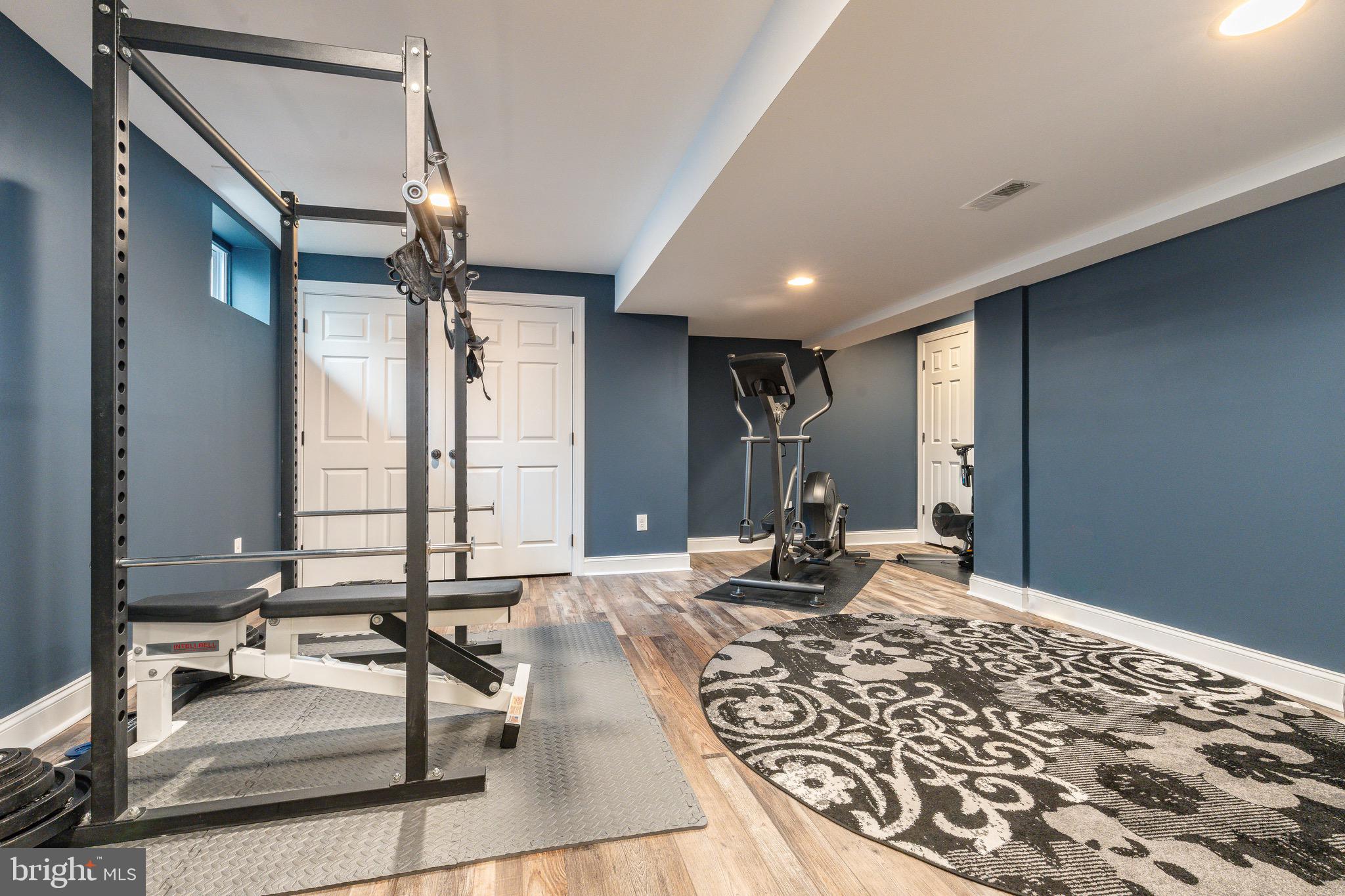 PINEVILLE - Residential