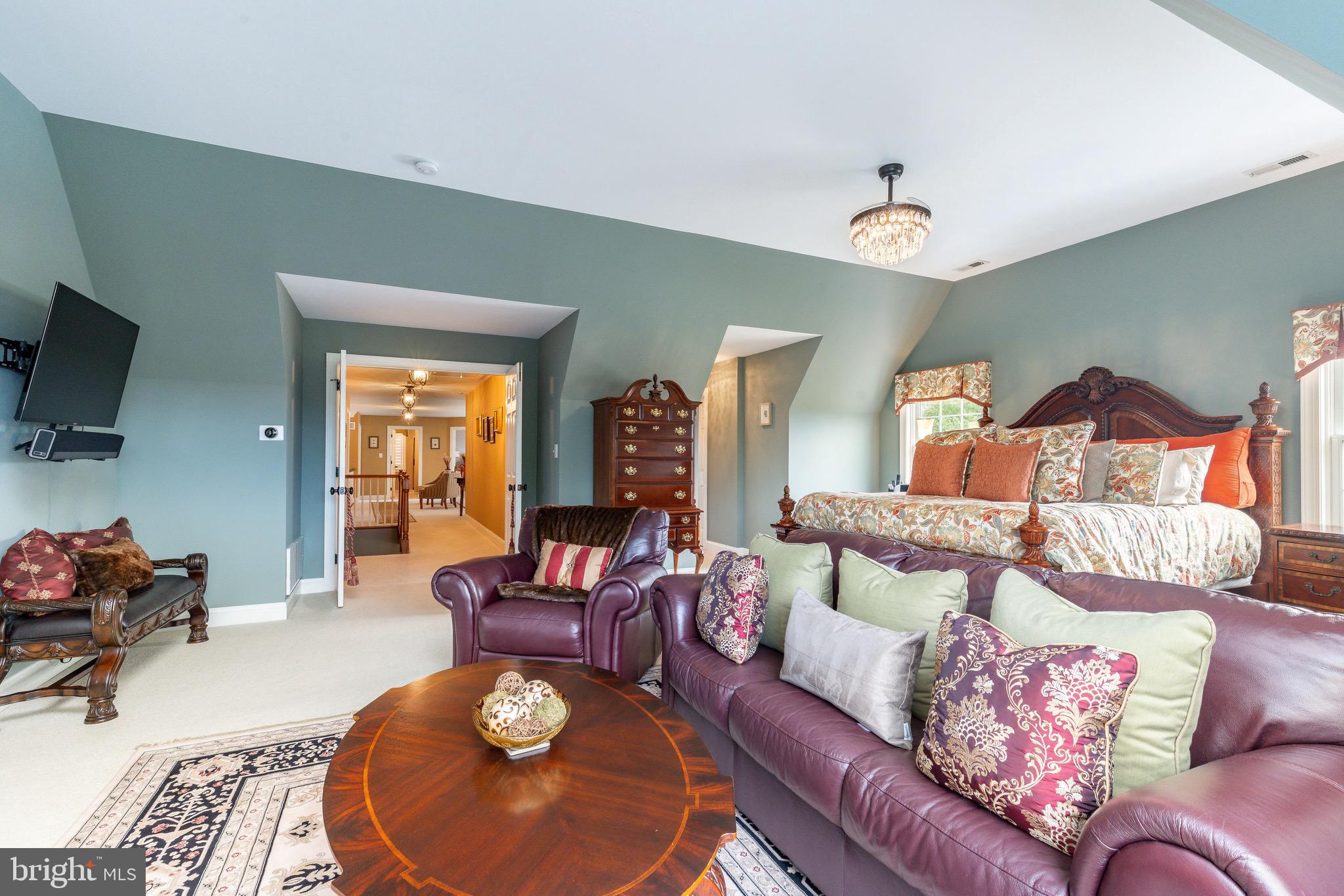 PINEVILLE - Residential