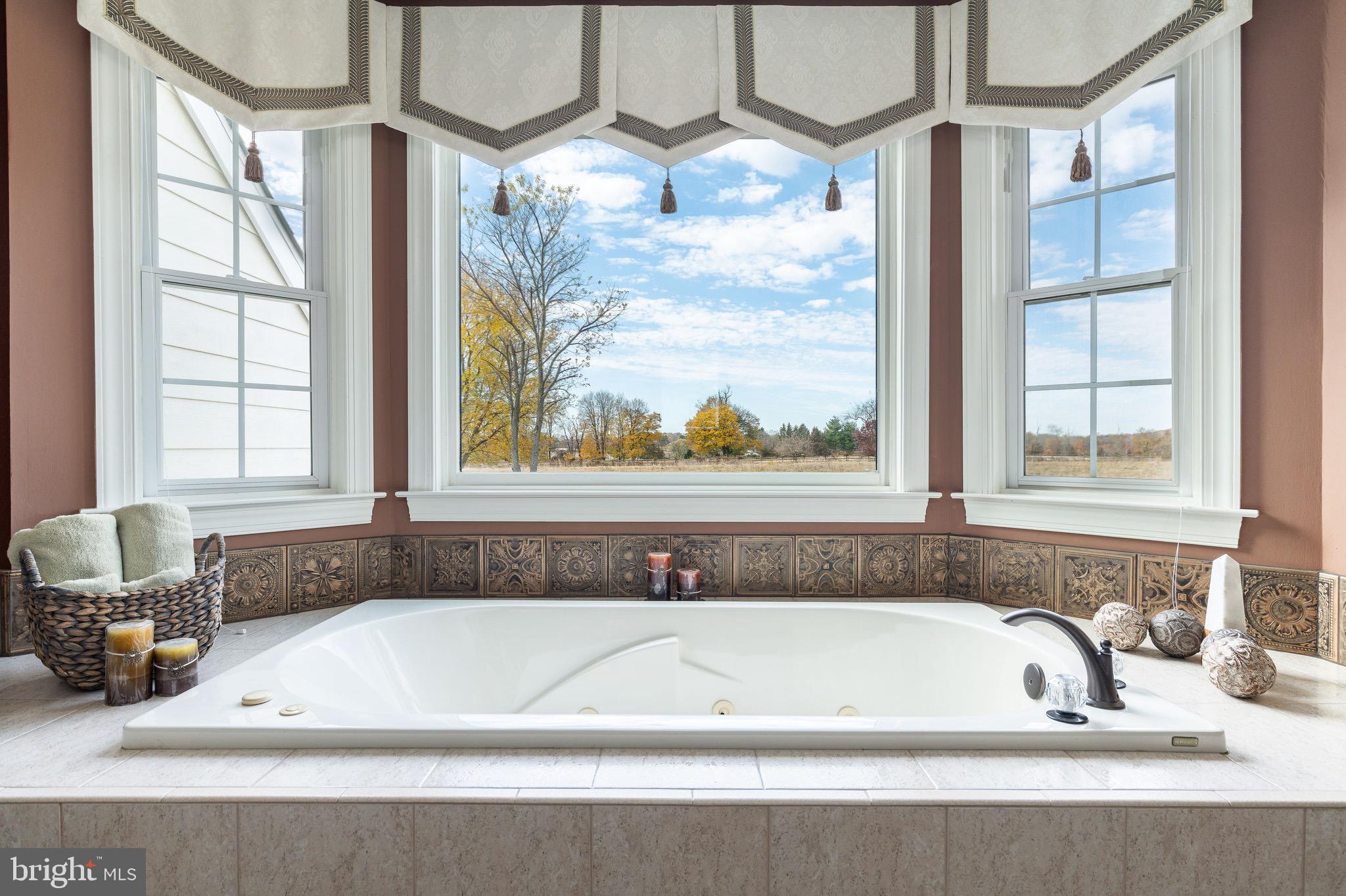 PINEVILLE - Residential