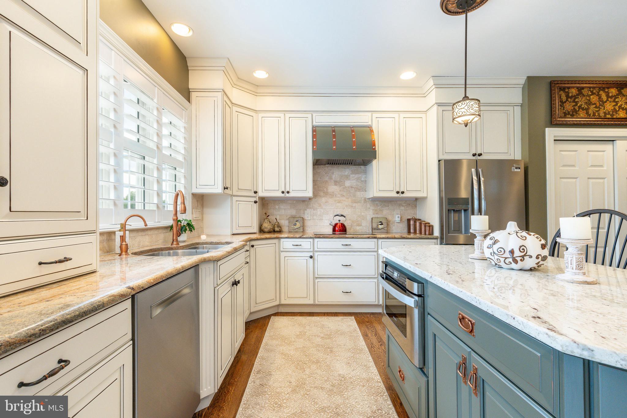 PINEVILLE - Residential