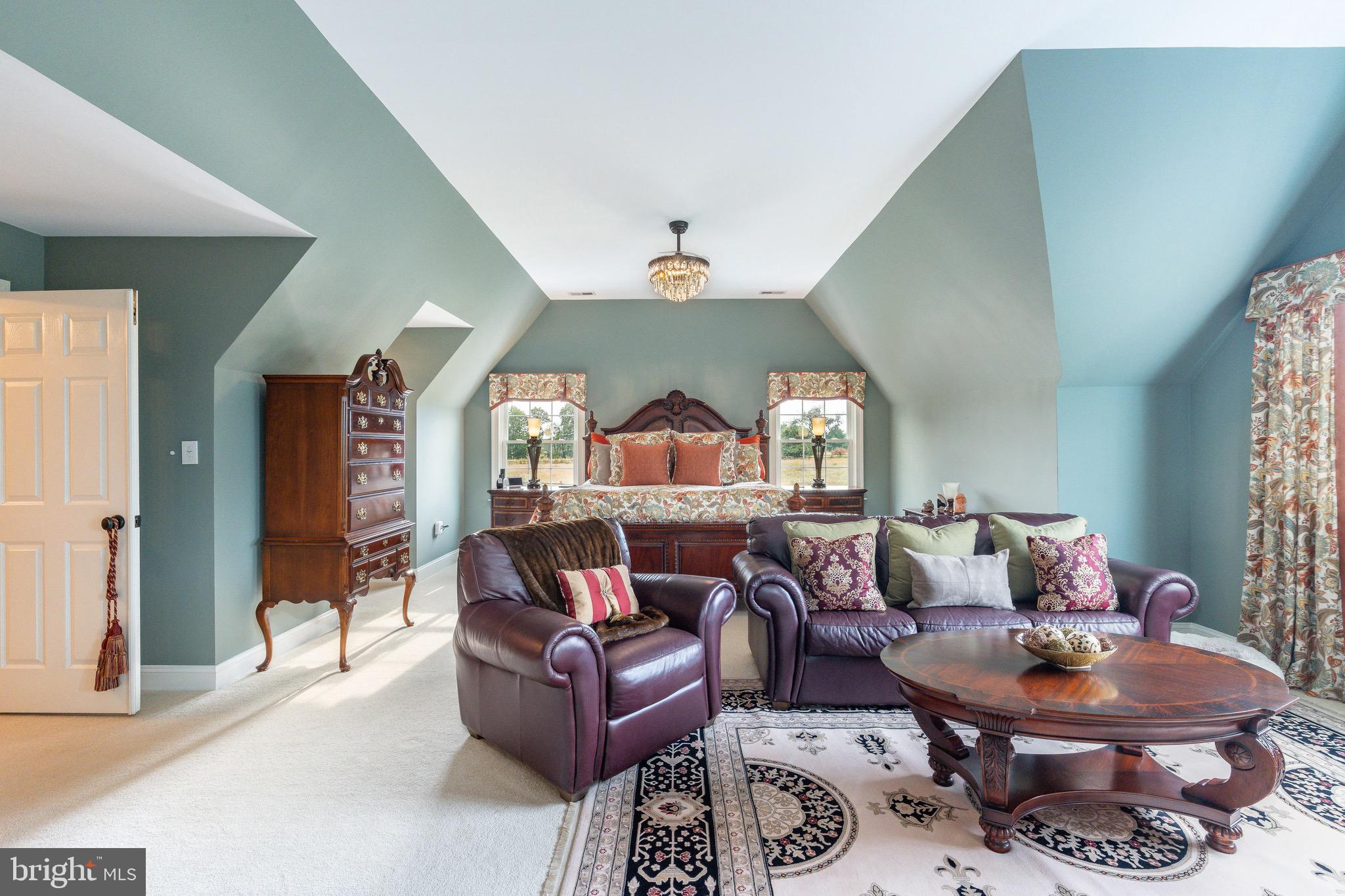 PINEVILLE - Residential