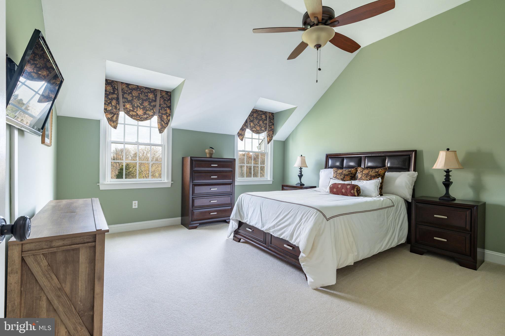 PINEVILLE - Residential