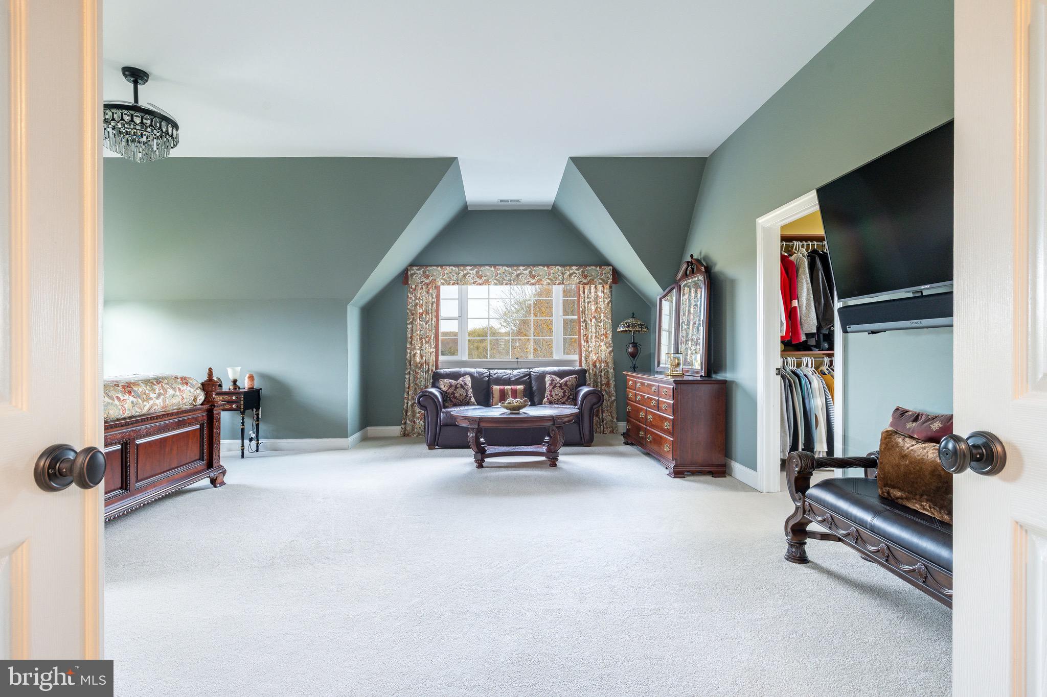 PINEVILLE - Residential