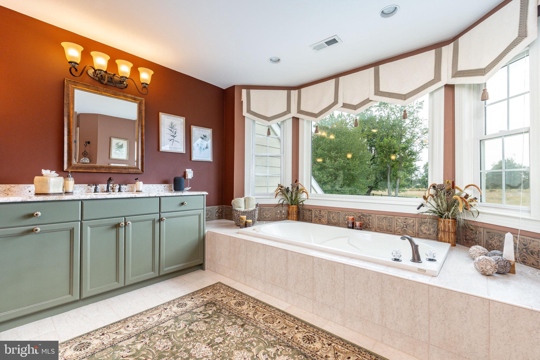 PINEVILLE - Residential