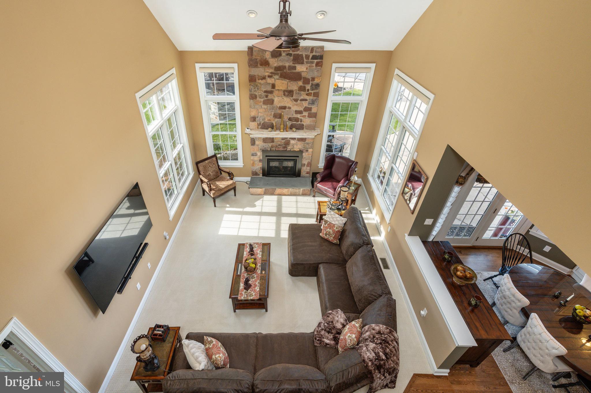 PINEVILLE - Residential