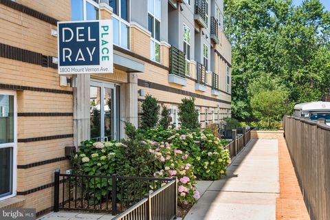 Photo of 1800 Mount Vernon Avenue #210, ALEXANDRIA, VA 22301 (MLS # VAAX2062022)
