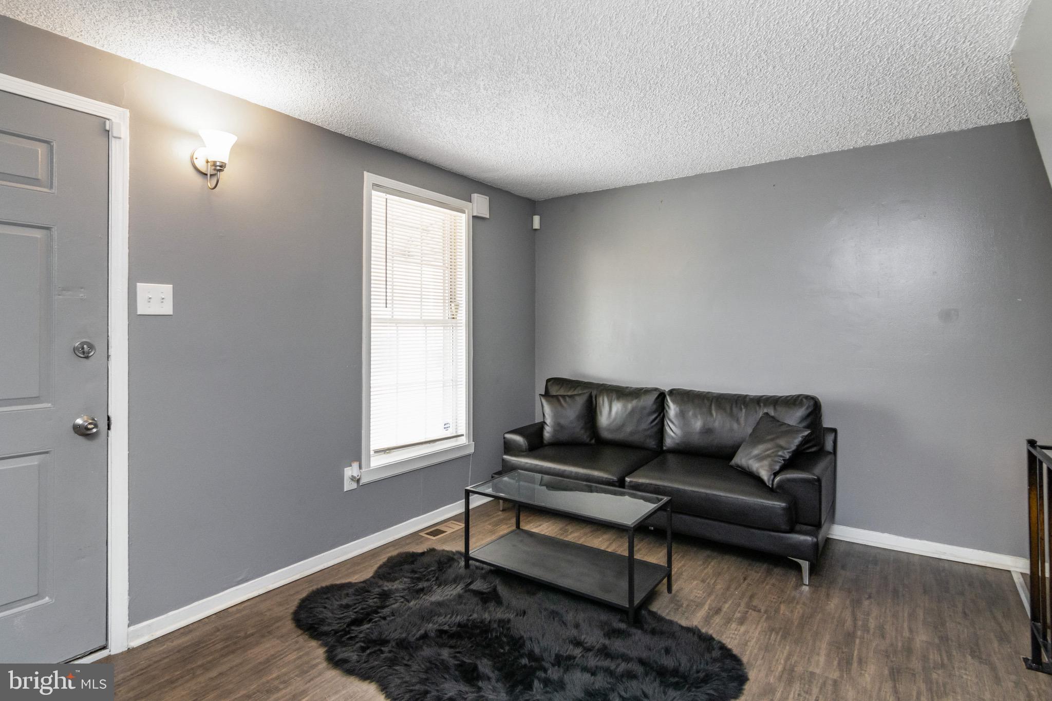 FRANKLIN SQUARE HISTORIC DISTRICT - Residential