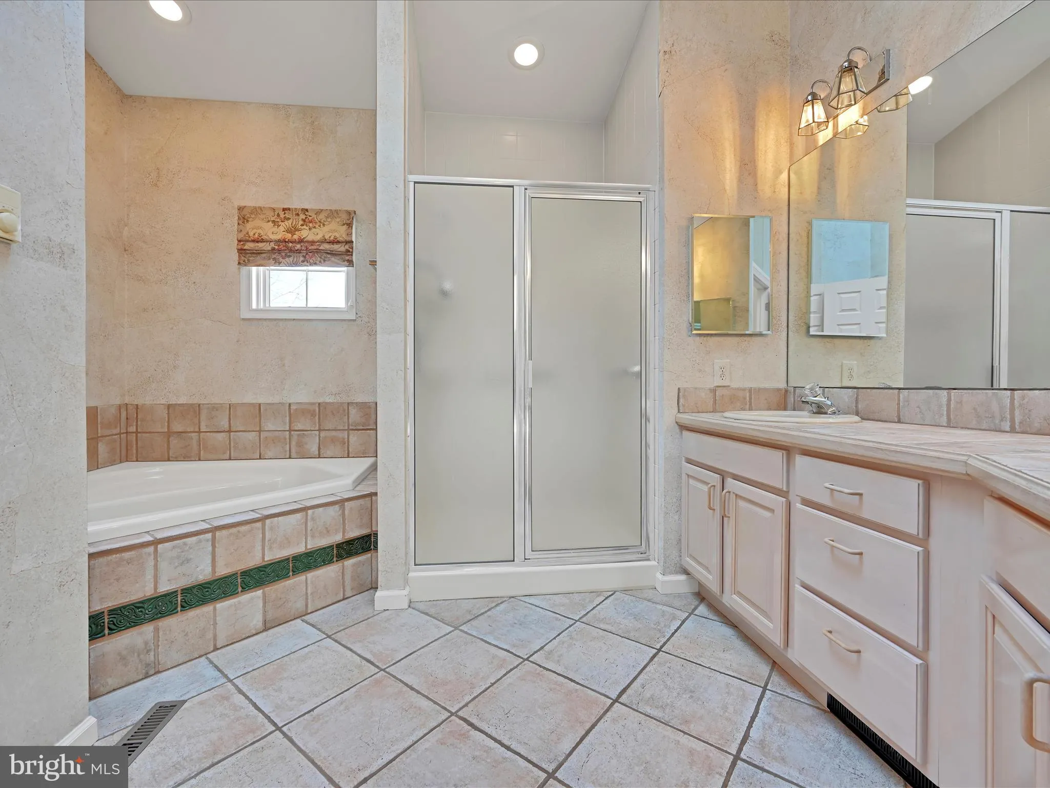 Lebanon, Pennsylvania 17042, United States, 3 Bedrooms Bedrooms, ,3 BathroomsBathrooms,Residential,Active,102494