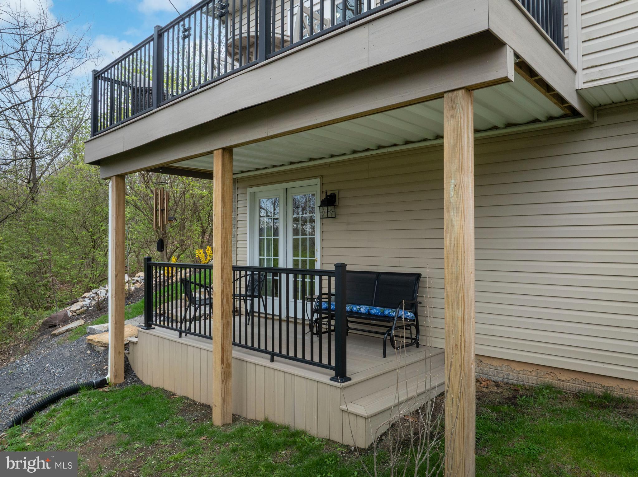 COUNTRY COVE - Residential