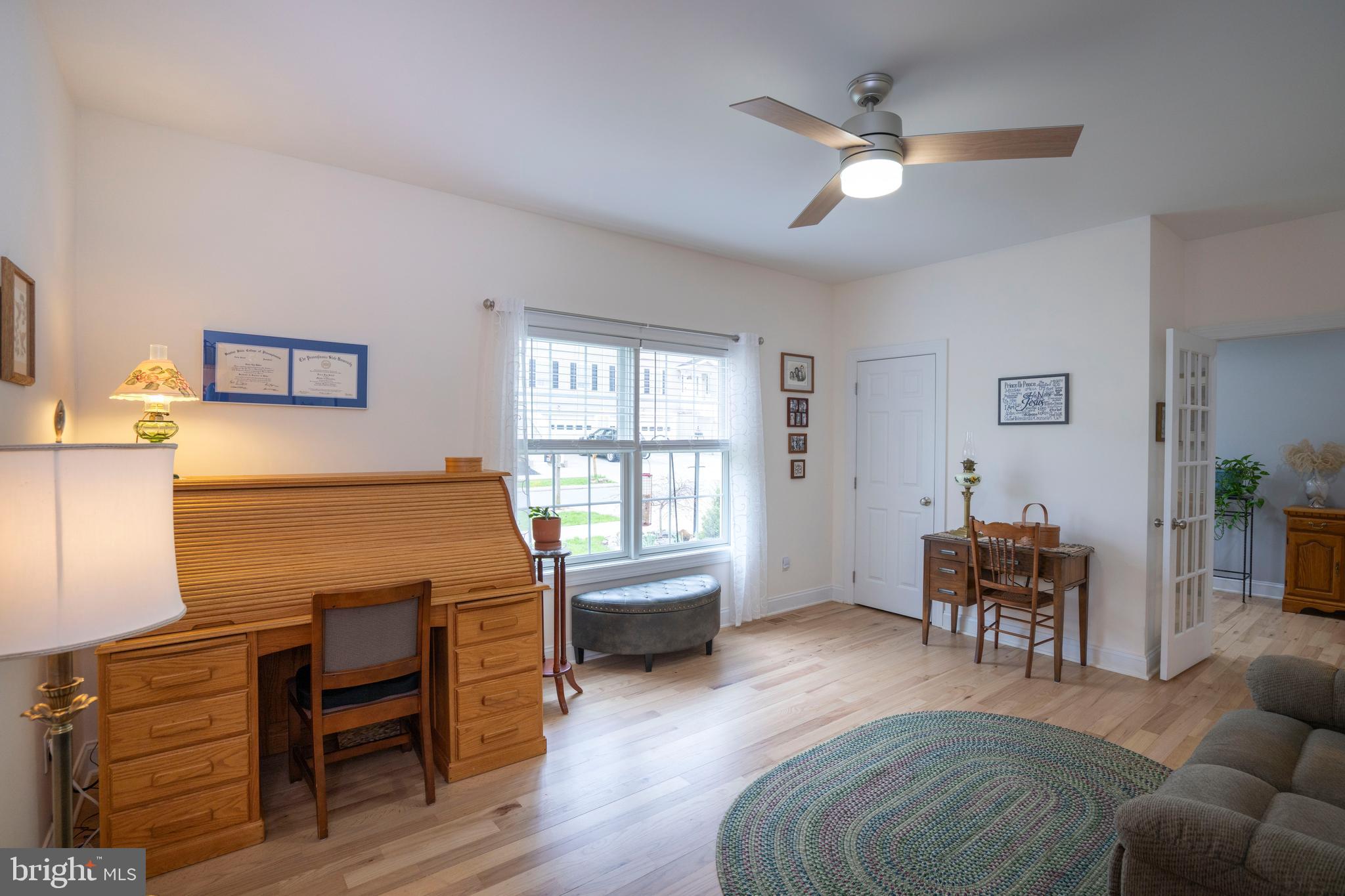 COUNTRY COVE - Residential