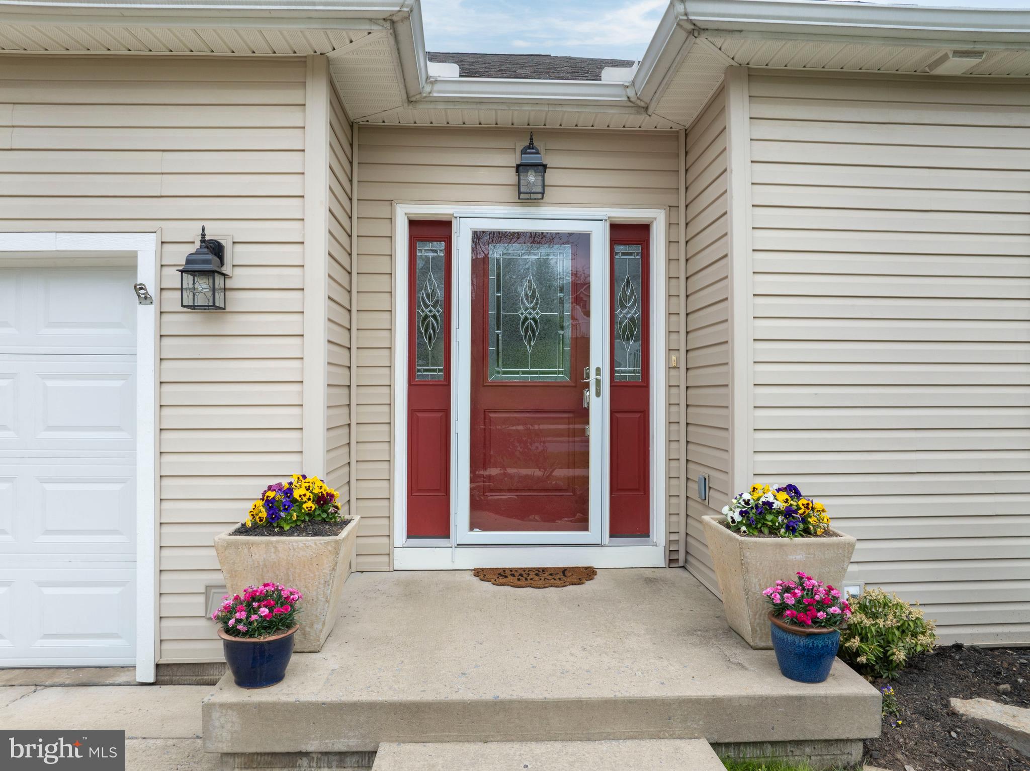 COUNTRY COVE - Residential