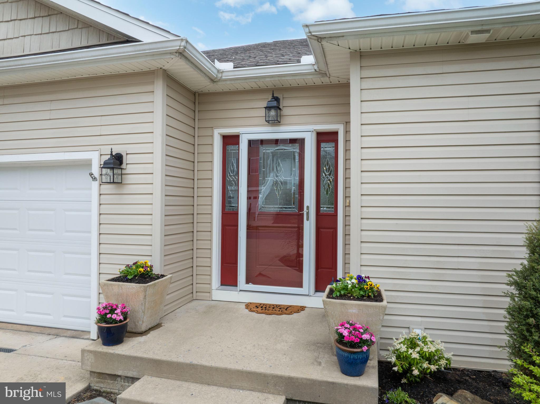 COUNTRY COVE - Residential