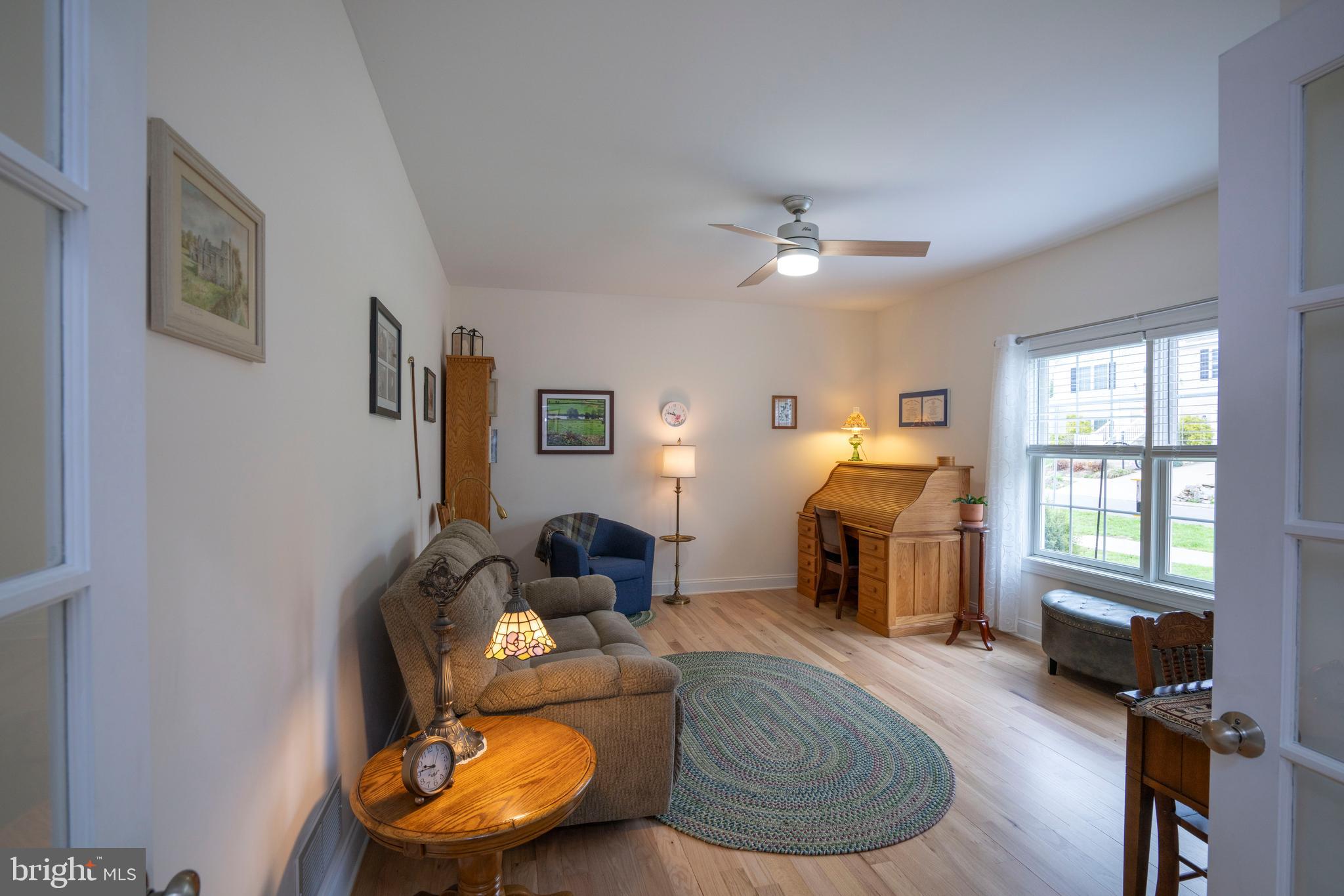 COUNTRY COVE - Residential