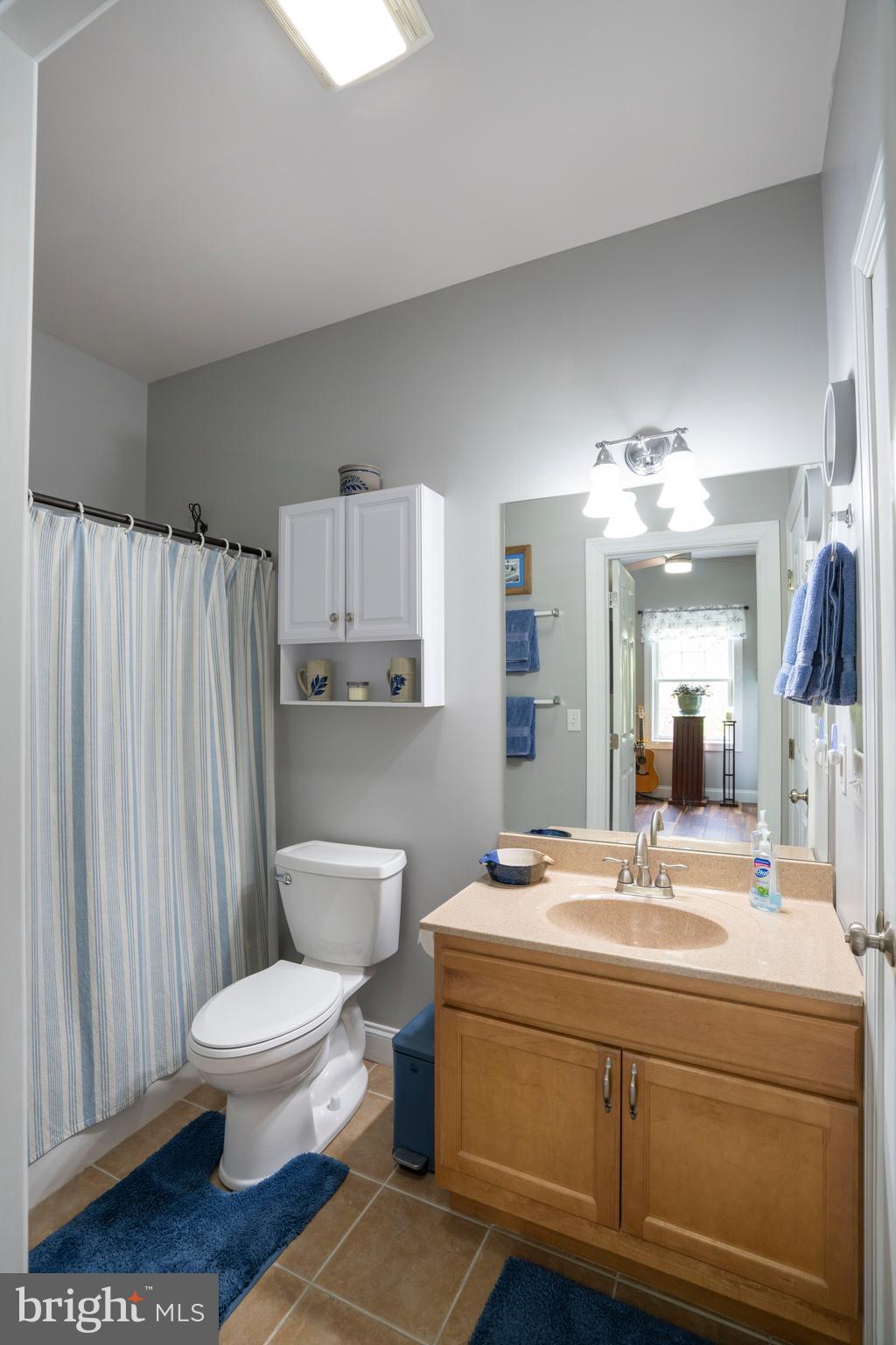 COUNTRY COVE - Residential