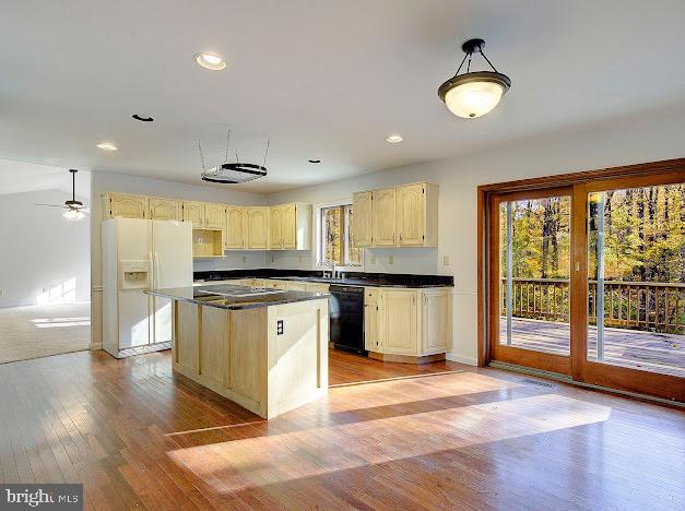 SOMERSET - Residential