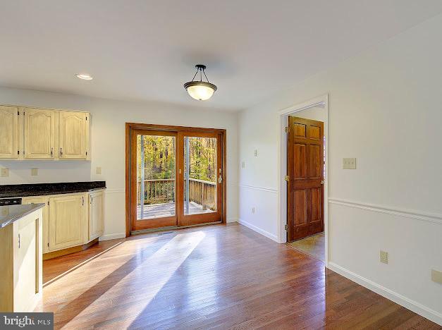 SOMERSET - Residential