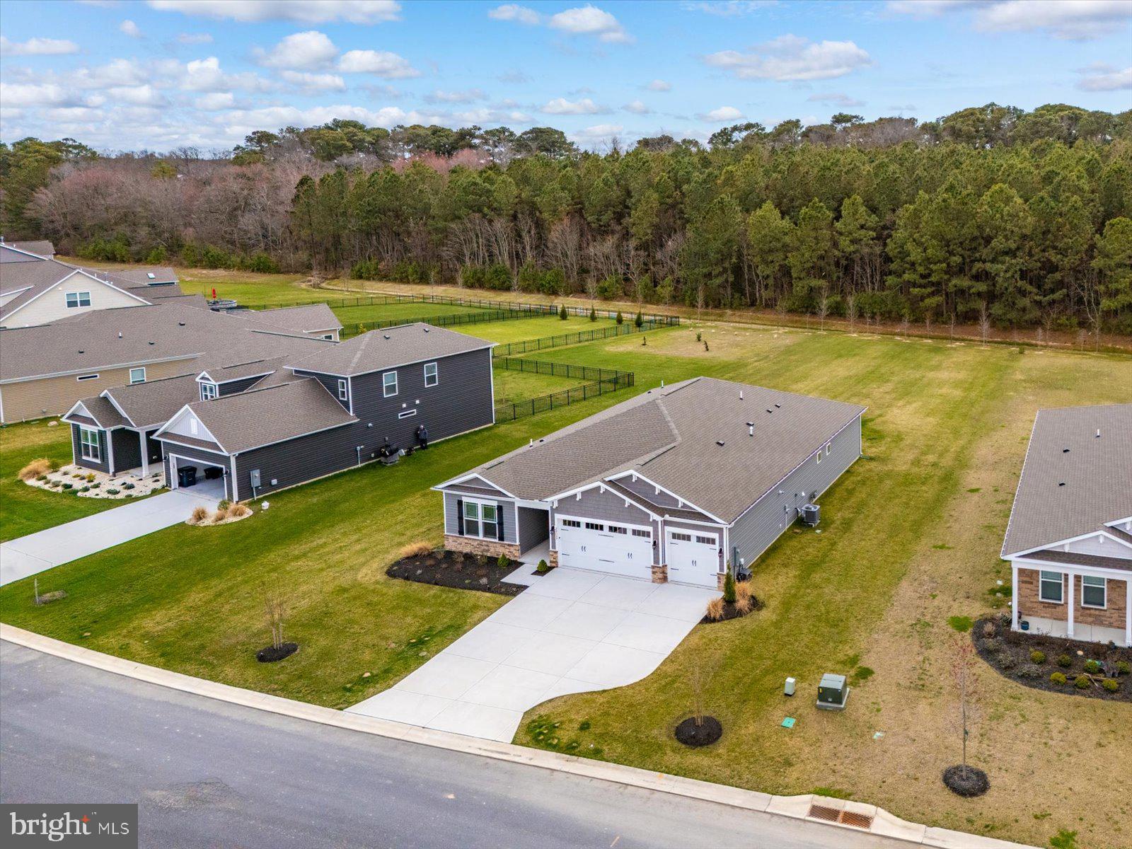 WOODFIELD PRESERVE - Residential