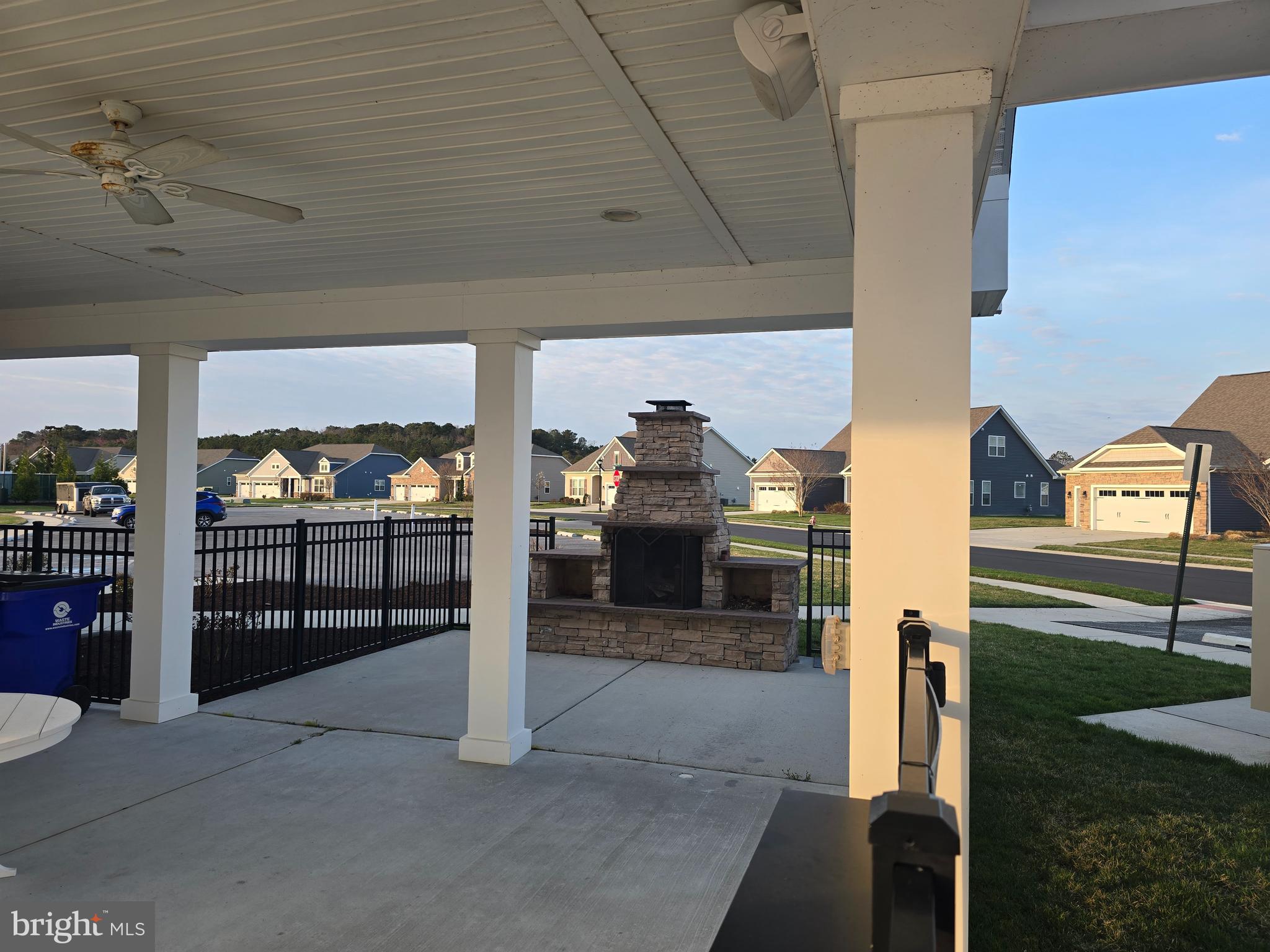 WOODFIELD PRESERVE - Residential